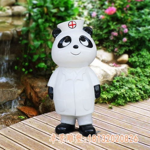 卡通熊貓玻璃鋼雕塑 為公園空間增添動漫設(shè)計魅力